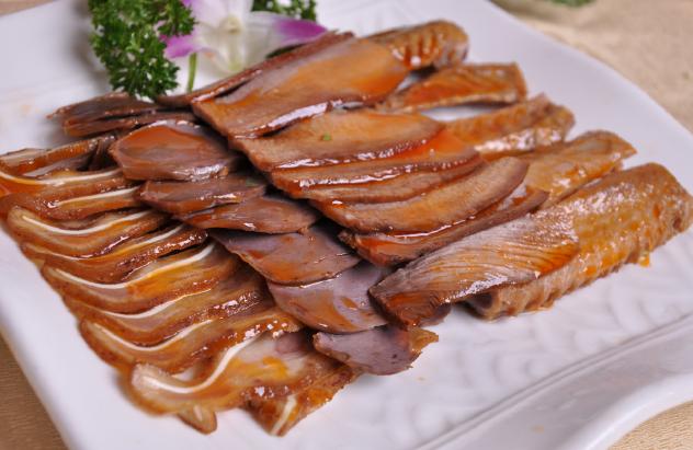 學(xué)燒臘鹵菜培訓(xùn)多少錢？成都燒臘鹵菜培訓(xùn)機(jī)構(gòu)