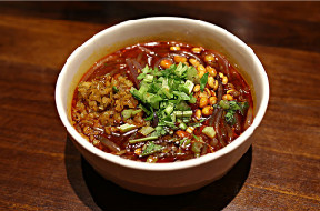酸辣粉培訓(xùn)技術(shù)哪里好？酸辣粉培訓(xùn)多少錢(qián)